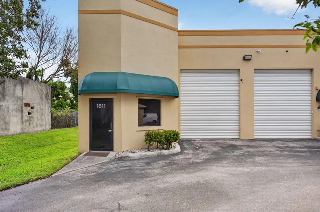 Commercial at 1611 W Mcnab Road #6, Pompano Beach