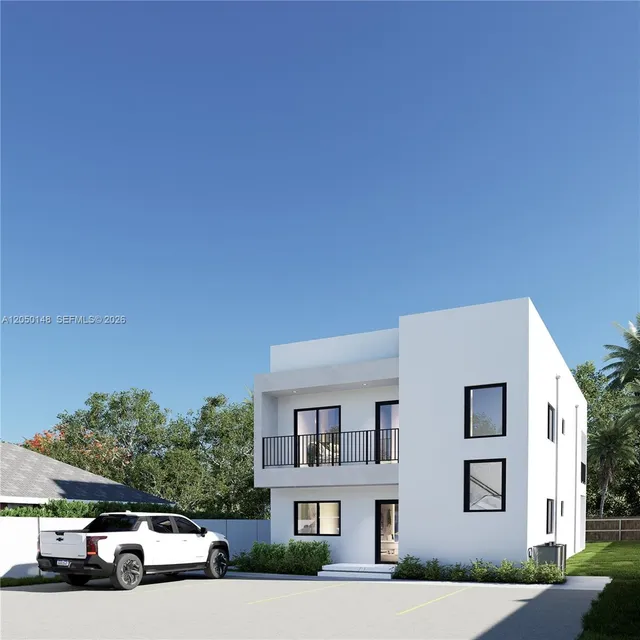 6-bedroom home at 345 SW 3rd Street, Florida City