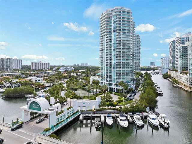 2-bedroom rental at 16400 Collins Avenue #1644, Sunny Isles Beach