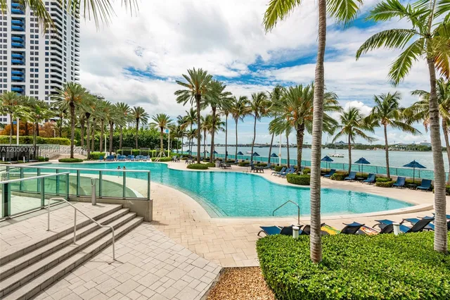2-bedroom rental at 1500 Bay Road #116S, Miami Beach
