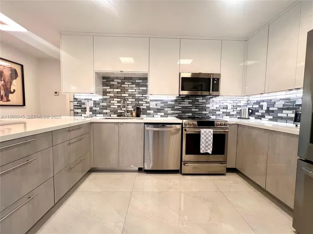 2-bedroom rental at 100 Bayview Drive #1524, Sunny Isles Beach