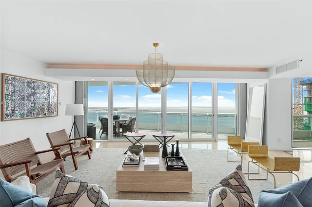 4-bedroom rental at 1643 Brickell Avenue #2805, Miami
