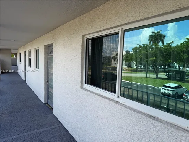 2-bedroom rental at 8135 Sunrise Lakes Boulevard #210, Sunrise