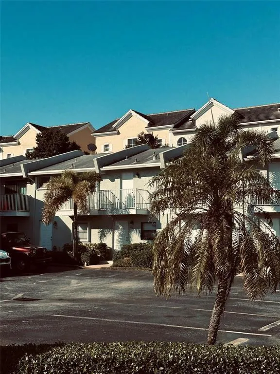 1-bedroom home at 4121 NE 21st Terrace #3, Lighthouse Point