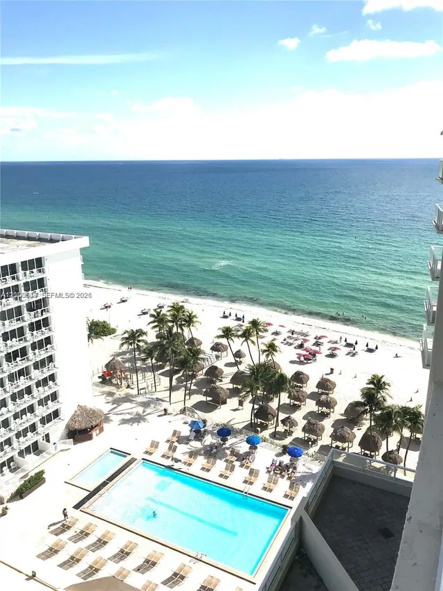 1-bedroom home at 16699 Collins Avenue #1605, Sunny Isles Beach
