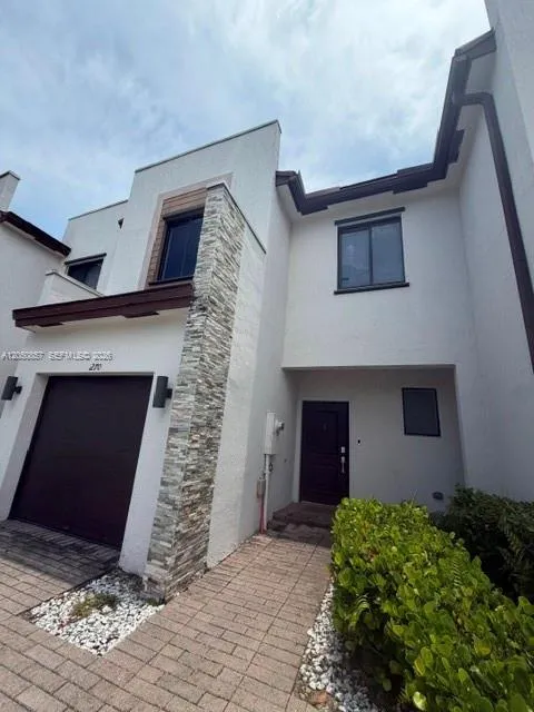 3-bedroom home at 270 NE 208 Terrace, Miami