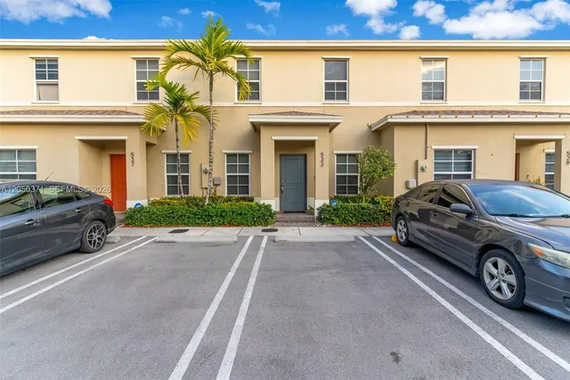 3-bedroom home at 533 NE 5th Place, Florida City