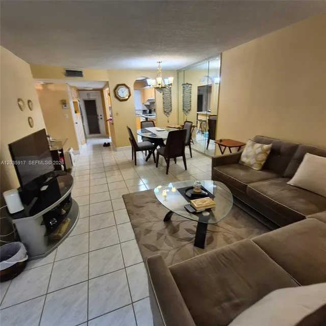 2-bedroom home at 8460 Sunrise Lakes Boulevard #210, Sunrise