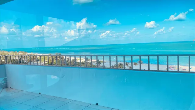 2-bedroom rental at 177 Ocean Lane Drive #1008, Key Biscayne