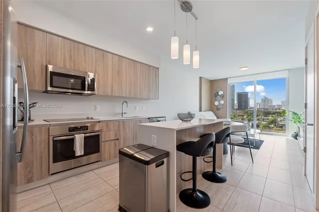 1-bedroom rental at 3900 Biscayne Boulevard #S708, Miami