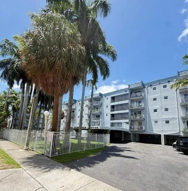1-bedroom rental at 1655 W 44th Place #304, Hialeah