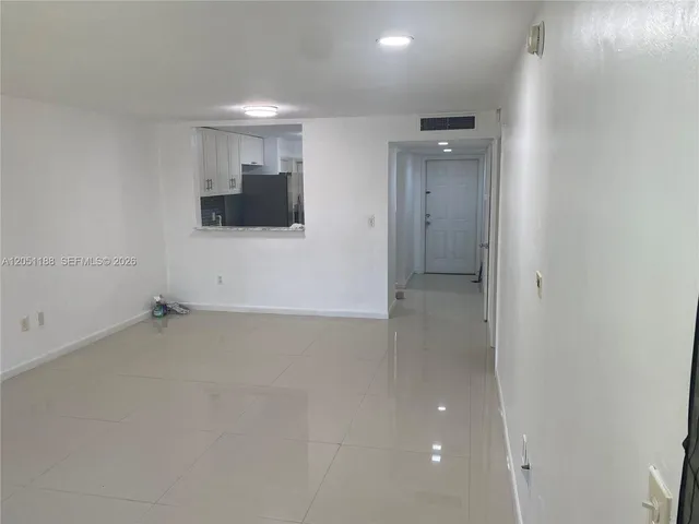 1-bedroom rental at 1550 NE 191st Street #309, Miami