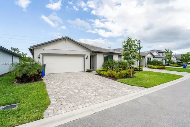 4-bedroom rental at 2940 Shortleaf Avenue #2940, Lauderdale Lakes