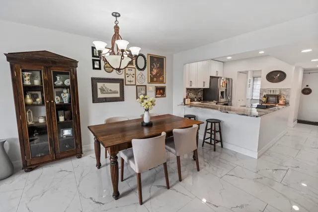 2-bedroom home at 1021 Mockingbird Lane #211, Plantation