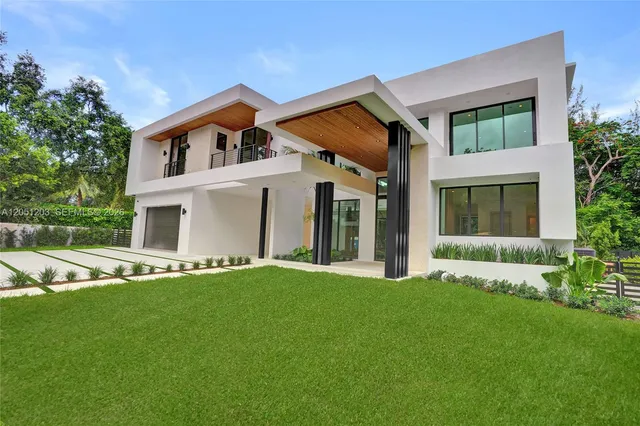 7-bedroom home at 4640 Sunset Drive, Miami