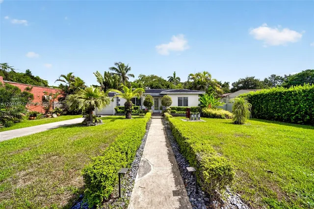 3-bedroom home at 467 NE 129th Street, North Miami