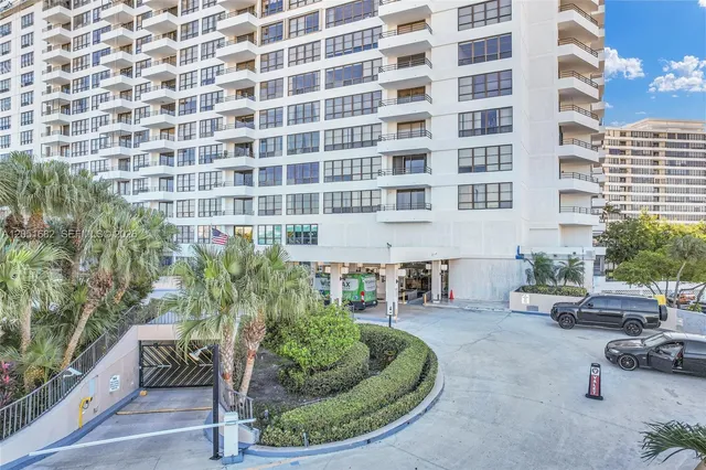 1-bedroom home at 2500 Parkview Drive #2411, Hallandale Beach