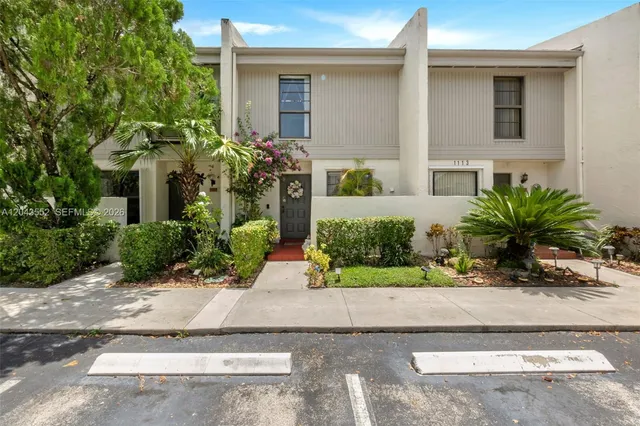 2-bedroom home at 1121 NW 98th Terrace #119, Pembroke Pines