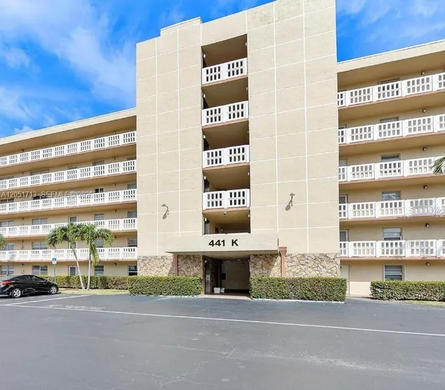 2-bedroom home at 441 SE 3rd Street #505, Dania Beach