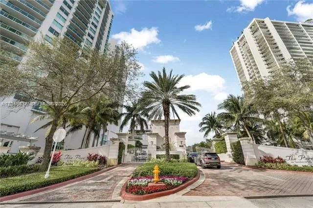 2-bedroom rental at 19400 Turnberry Way #321, Aventura