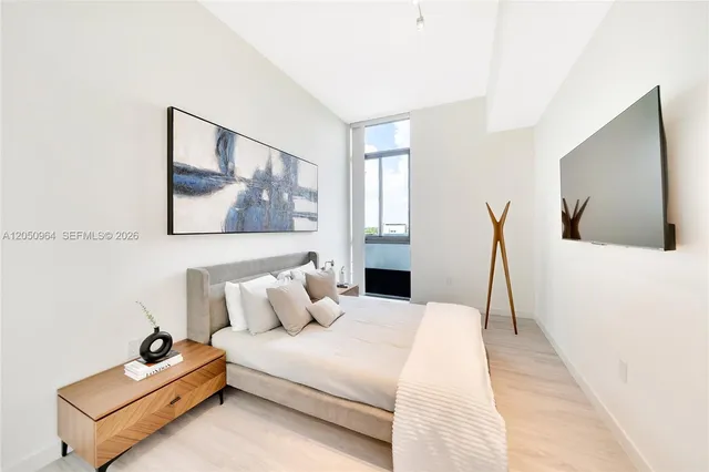 1-bedroom rental at 1809 Jackson Street #VAR 1BED, Hollywood
