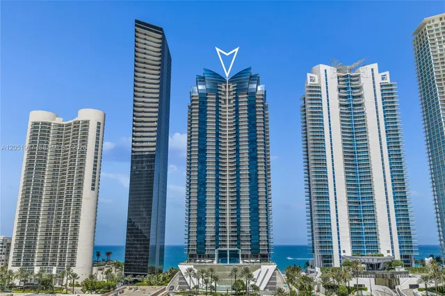 3-bedroom home at 17121 Collins Avenue #4205, Sunny Isles Beach