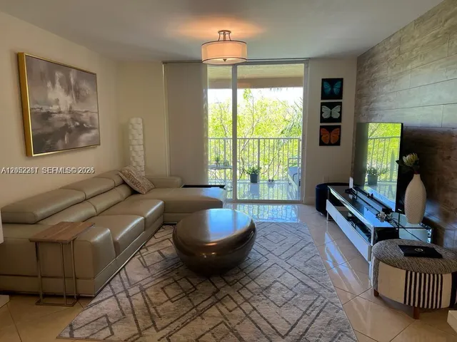 2-bedroom rental at 19901 E Country Club Drive #2505, Aventura