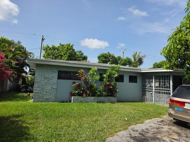 4-bedroom home at 660 NE 181ST Street, Miami