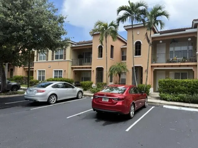 2-bedroom rental at 3569 FOREST HILL Boulevard #115, Palm Springs