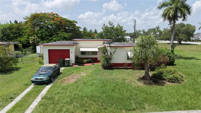 2-bedroom home at 27 NW 18th Street, Homestead