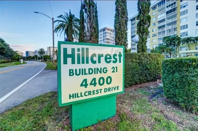 2-bedroom home at 4400 Hillcrest Dr 215-b #215-B, Hollywood