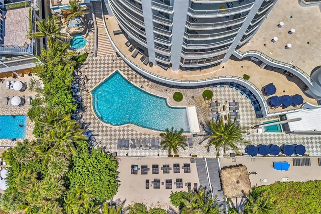 2-bedroom home at 17375 Collins Avenue #1703, Sunny Isles Beach