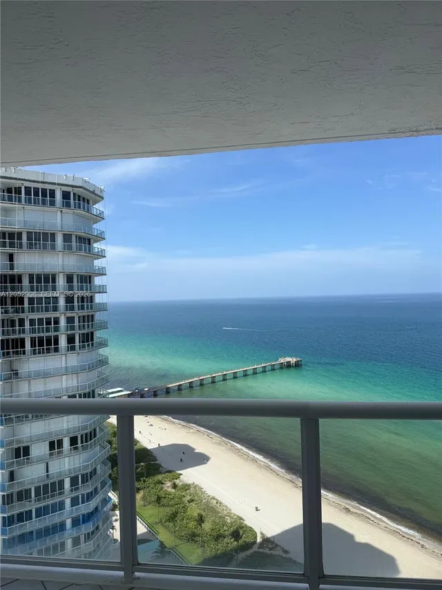 2-bedroom home at 16425 Collins Avenue #2415, Sunny Isles Beach