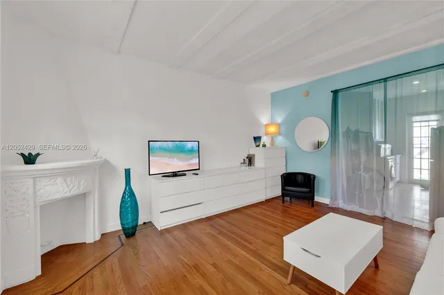 1-bedroom rental at 439 15th Street #2, Miami Beach