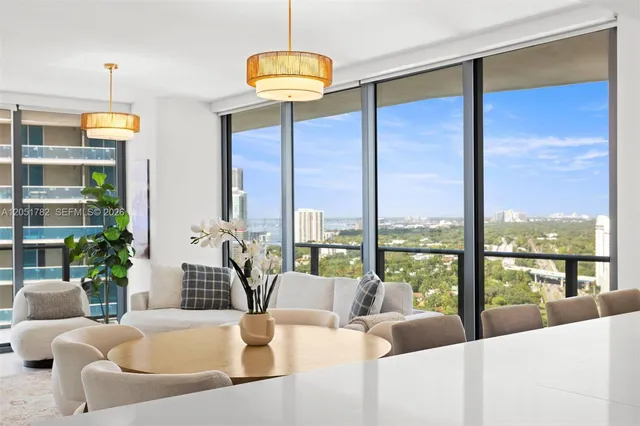 3-bedroom rental at 1300 S Miami Avenue #2206, Miami