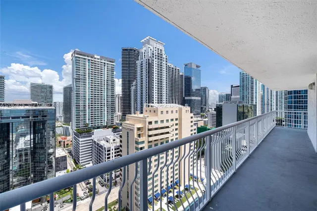 3-bedroom rental at 1200 Brickell Bay Drive #2824, Miami
