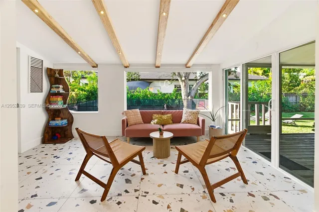 3-bedroom rental at 10795 SW 34th Street #1, Miami