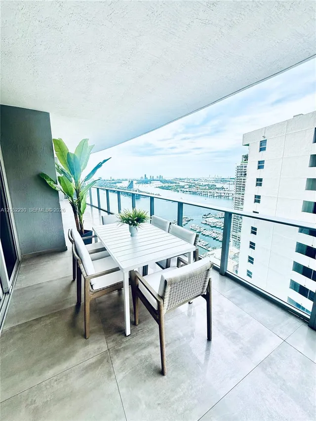 3-bedroom rental at 488 NE 18th Street #3210, Miami