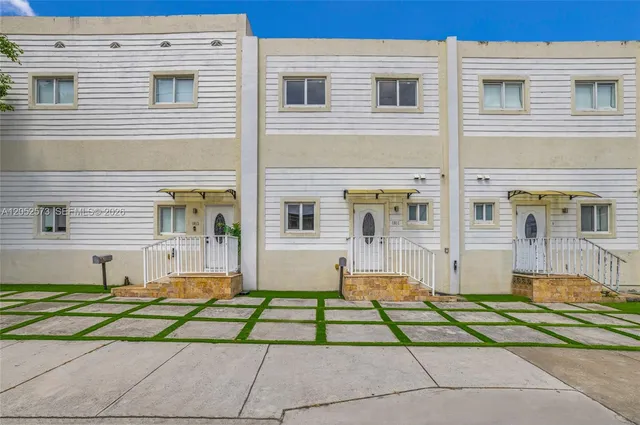 4-bedroom rental at 1011 SW 7th Street #Miami Fl 2, Miami
