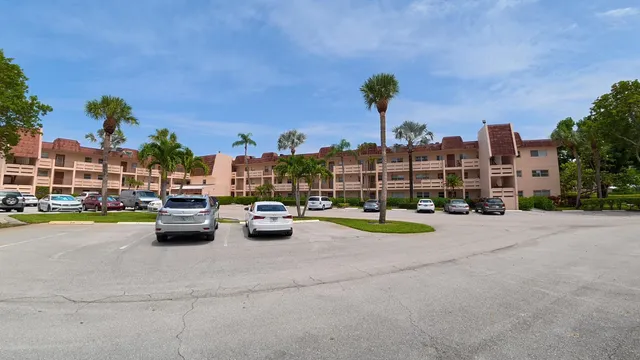 2-bedroom home at 14790 Bonaire Boulevard #210, Delray Beach