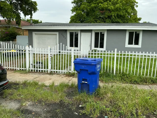 3-bedroom home at 5207 Fletcher Street, Hollywood