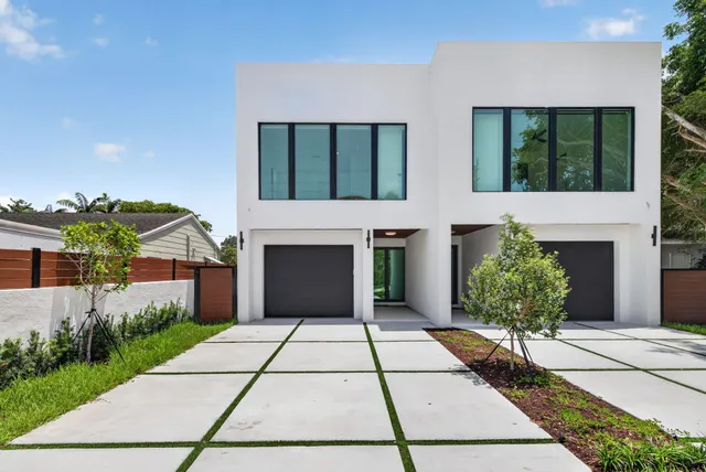 4-bedroom rental at 704 SW 9th Street, Fort Lauderdale