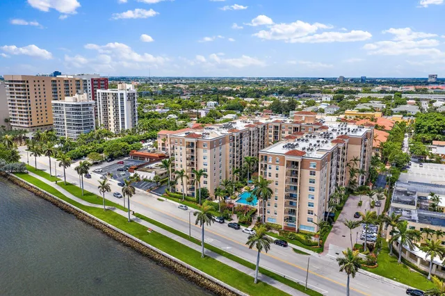 3-bedroom rental at 1803 N FLAGLER Drive #303, West Palm Beach