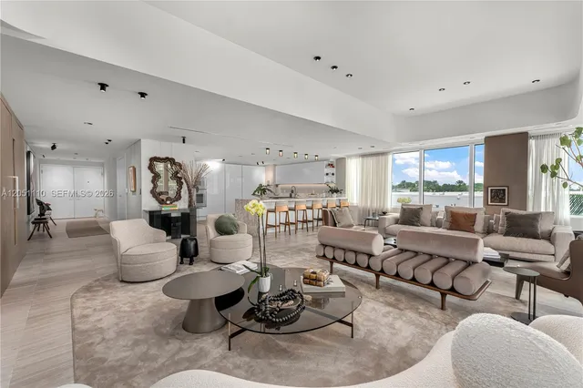 3-bedroom home at 4701 N Meridian Avenue #421, Miami Beach