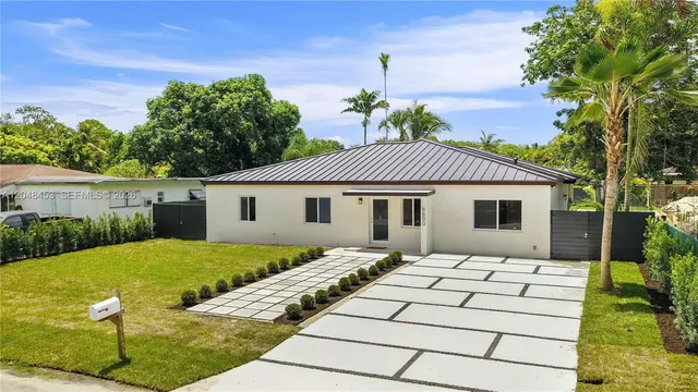 4-bedroom home at 6600 SW 45th Street, Miami