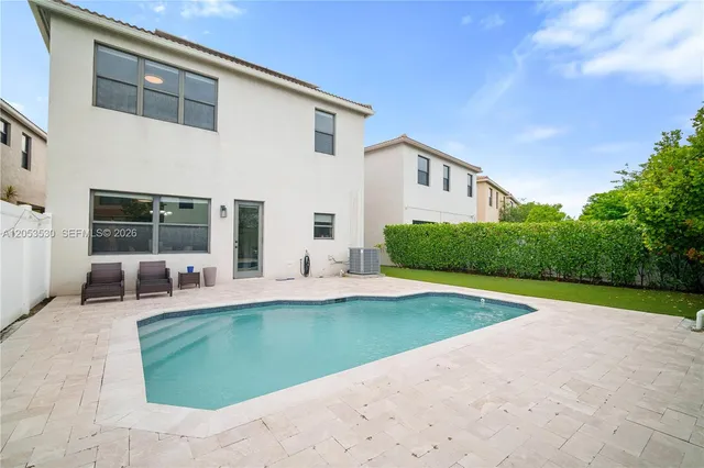 4-bedroom home at 918 NE 191st Street, Miami