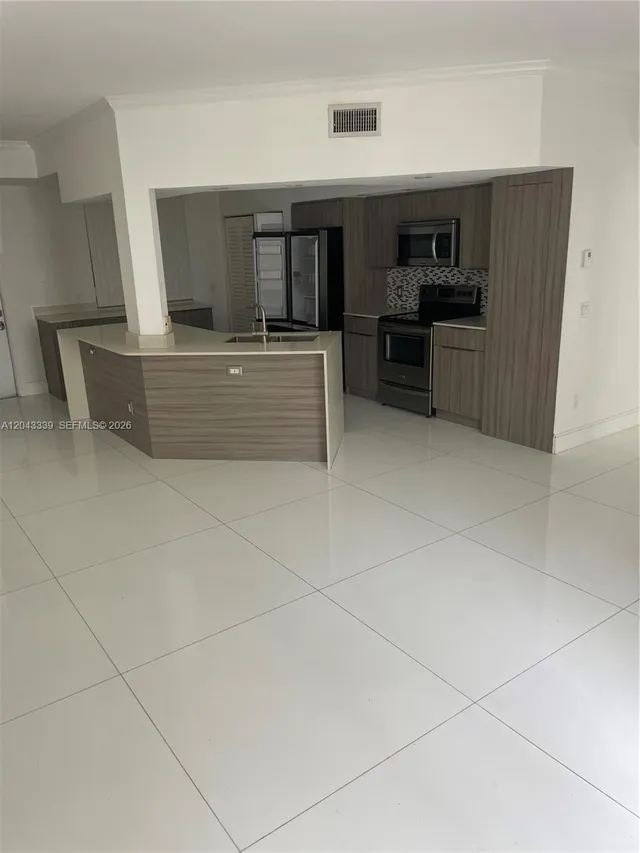 2-bedroom home at 3155 NE 184th Street #8105, Aventura