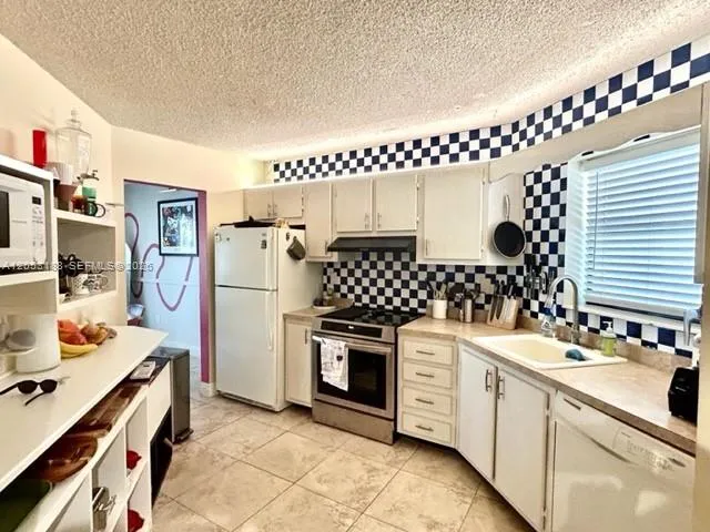 2-bedroom home at 6555 W Broward Boulevard #306, Plantation