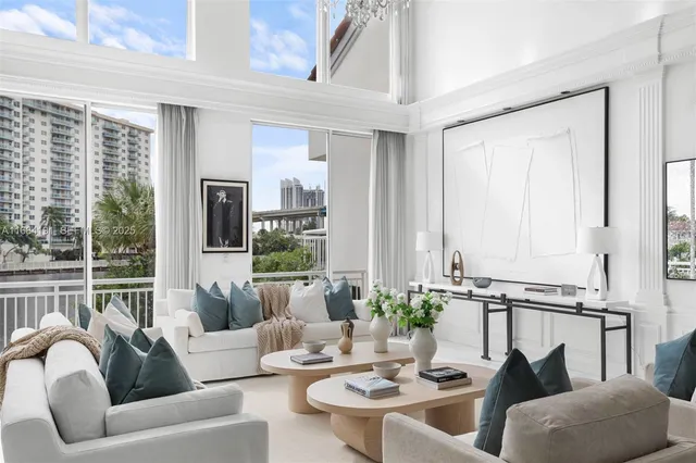 4-bedroom home at 19555 NE 37th Avenue, Aventura