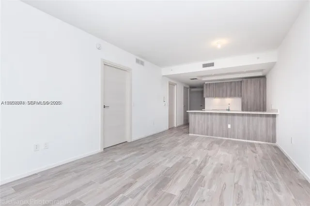 1-bedroom rental at 801 S Miami Avenue #3006, Miami